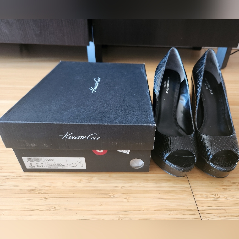 Womens Kenneth Cole Clara platforms